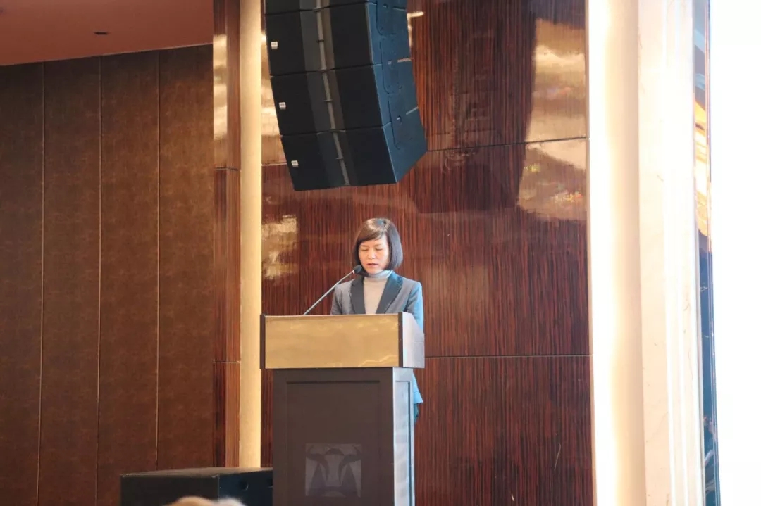 1543216242579874.jpg 640.webp.jpg