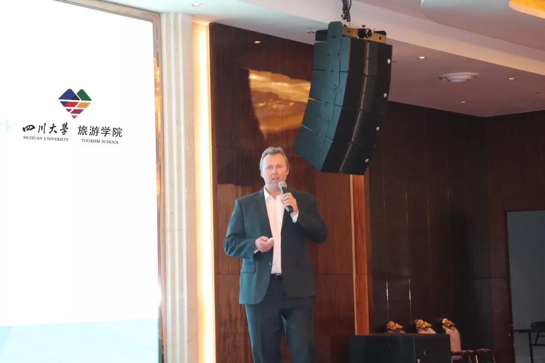 1543216461574553.jpg 640.webp (5).jpg