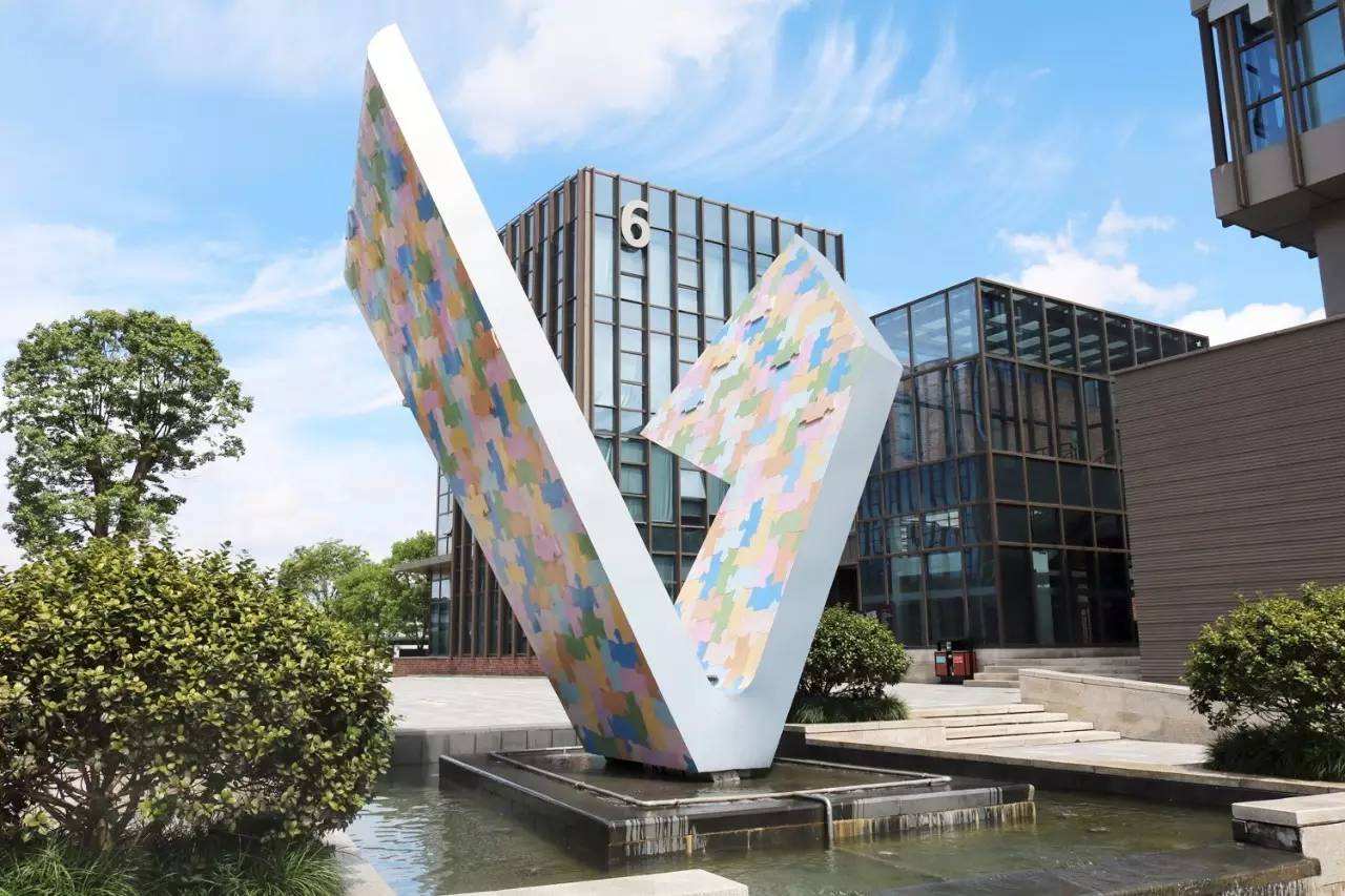 1562554416103374.jpg 1562554416103374.jpg